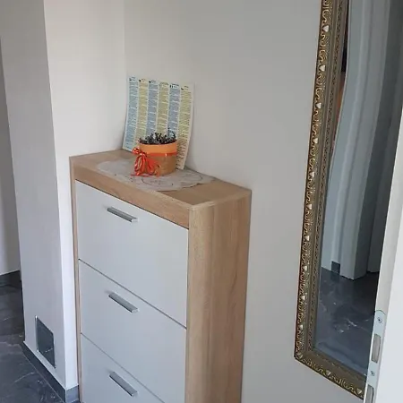 Apartment Anida *