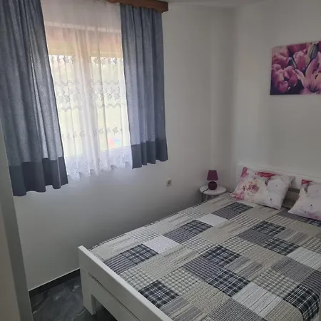 Anida Apartment