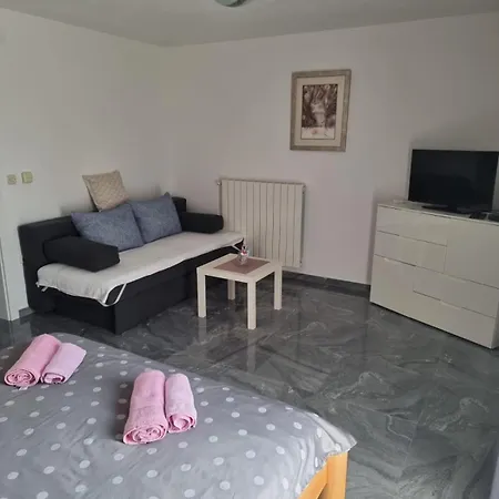 Apartment Anida *