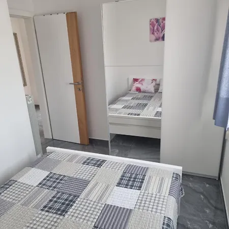 Apartment Anida *